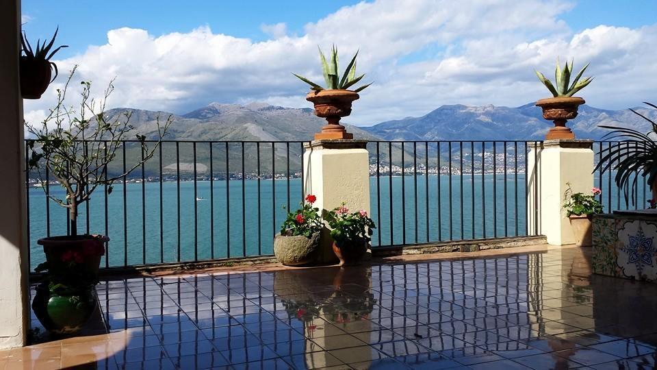 Il Vecchio E Il Mare Bed and Breakfast Gaeta Exteriör bild
