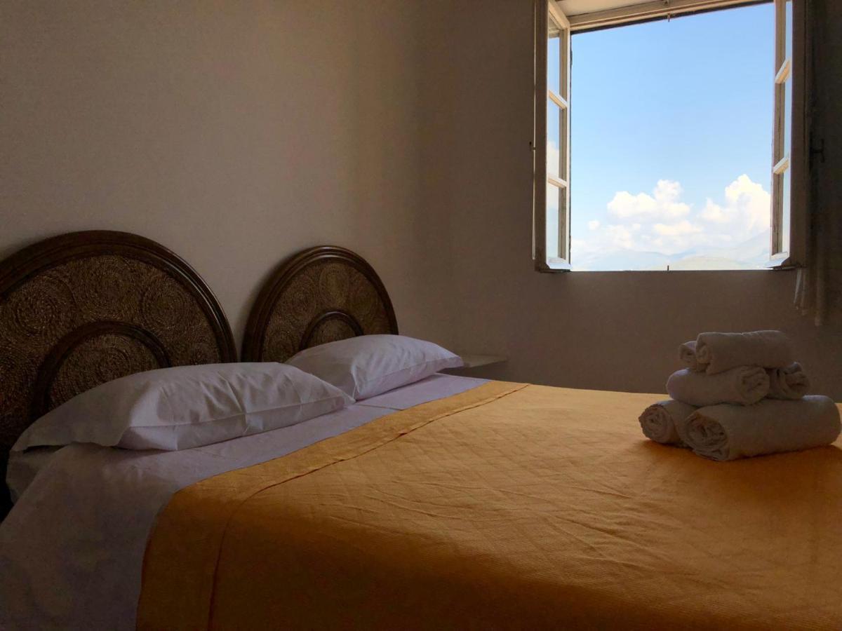 Il Vecchio E Il Mare Bed and Breakfast Gaeta Exteriör bild