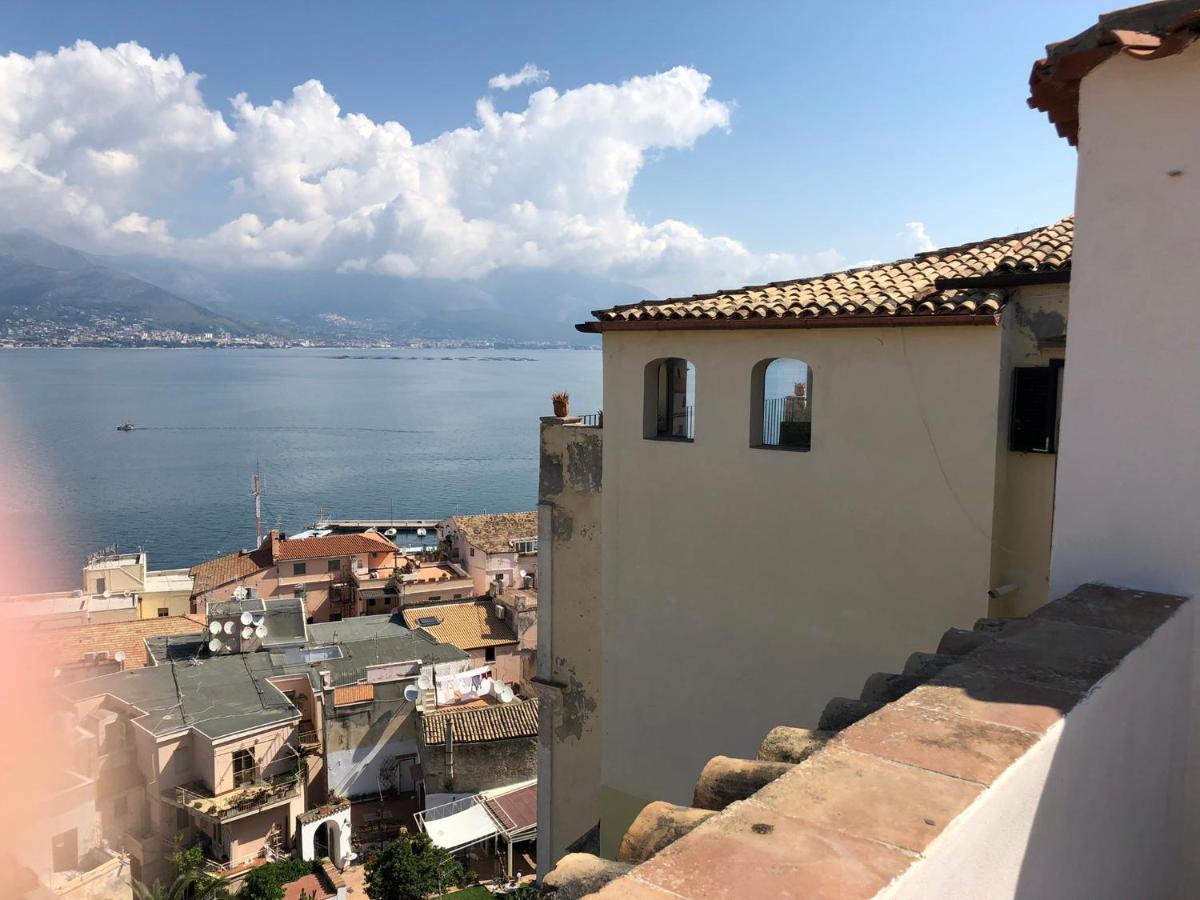 Il Vecchio E Il Mare Bed and Breakfast Gaeta Exteriör bild